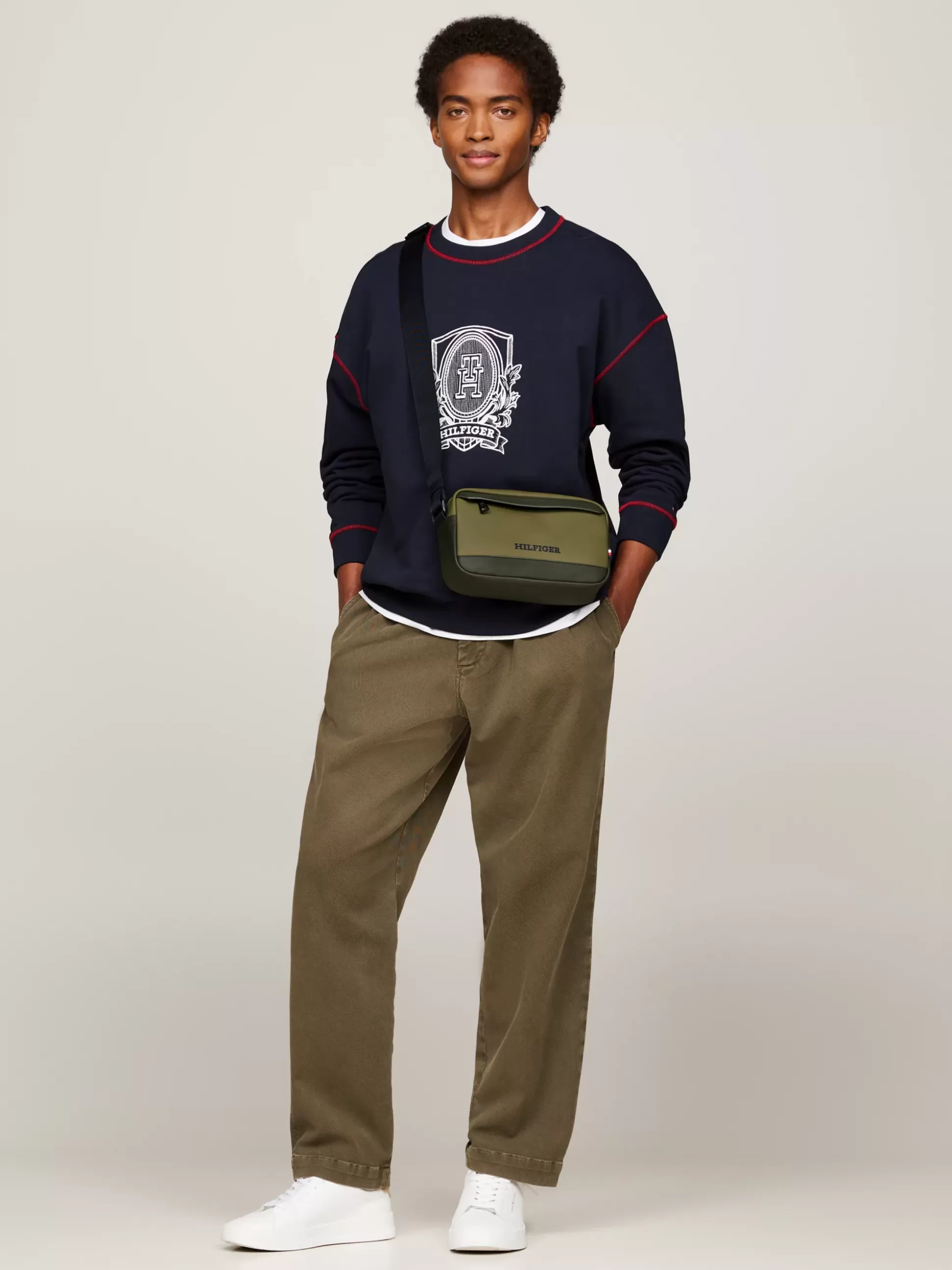 Tommy Hilfiger Torebki Na Pasku^Mała Torba Z Logo Hilfiger Monotype