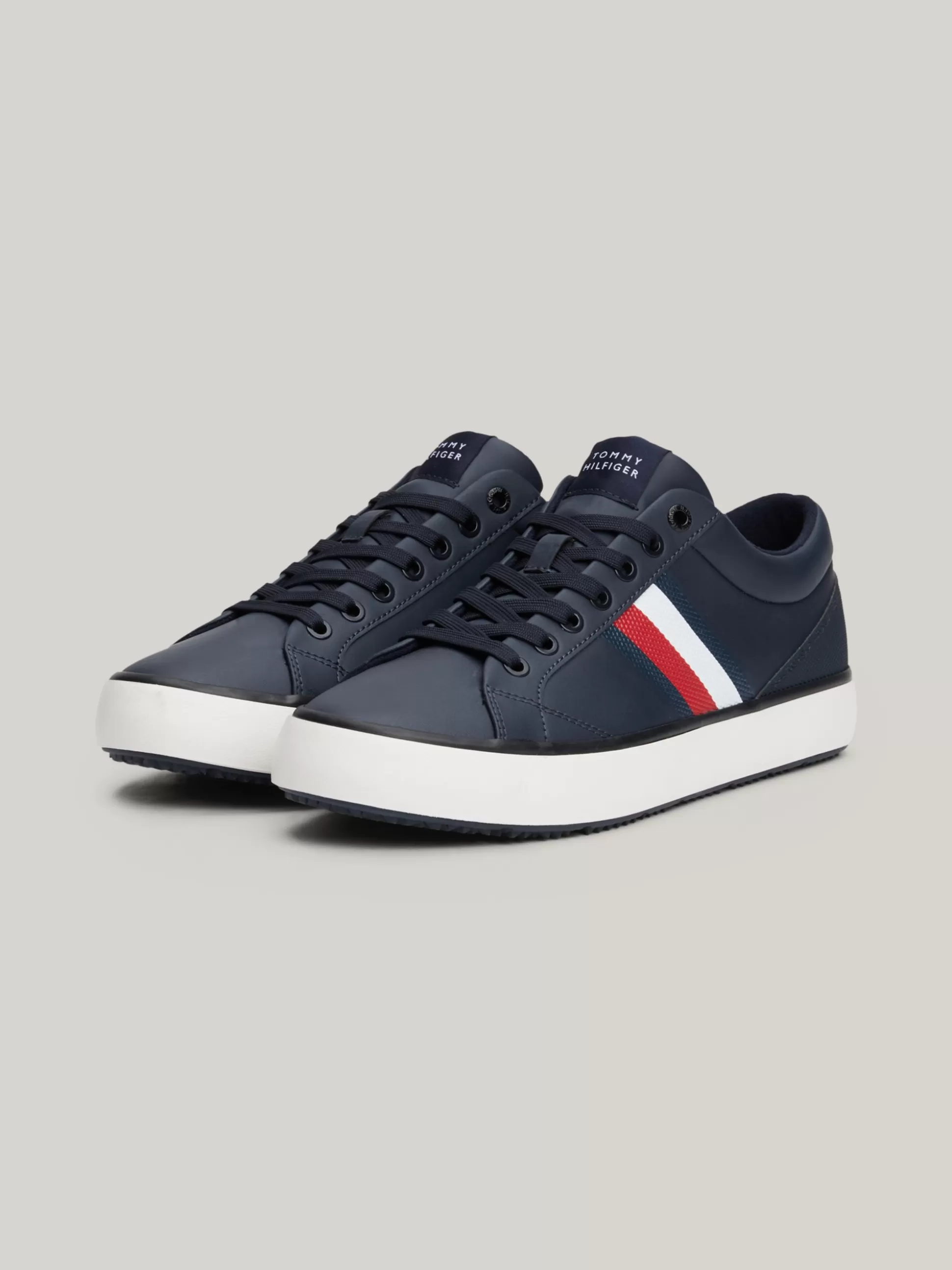 Tommy Hilfiger Sneakersy^Skórzane Tenisówki Z Delikatnym Protektorem