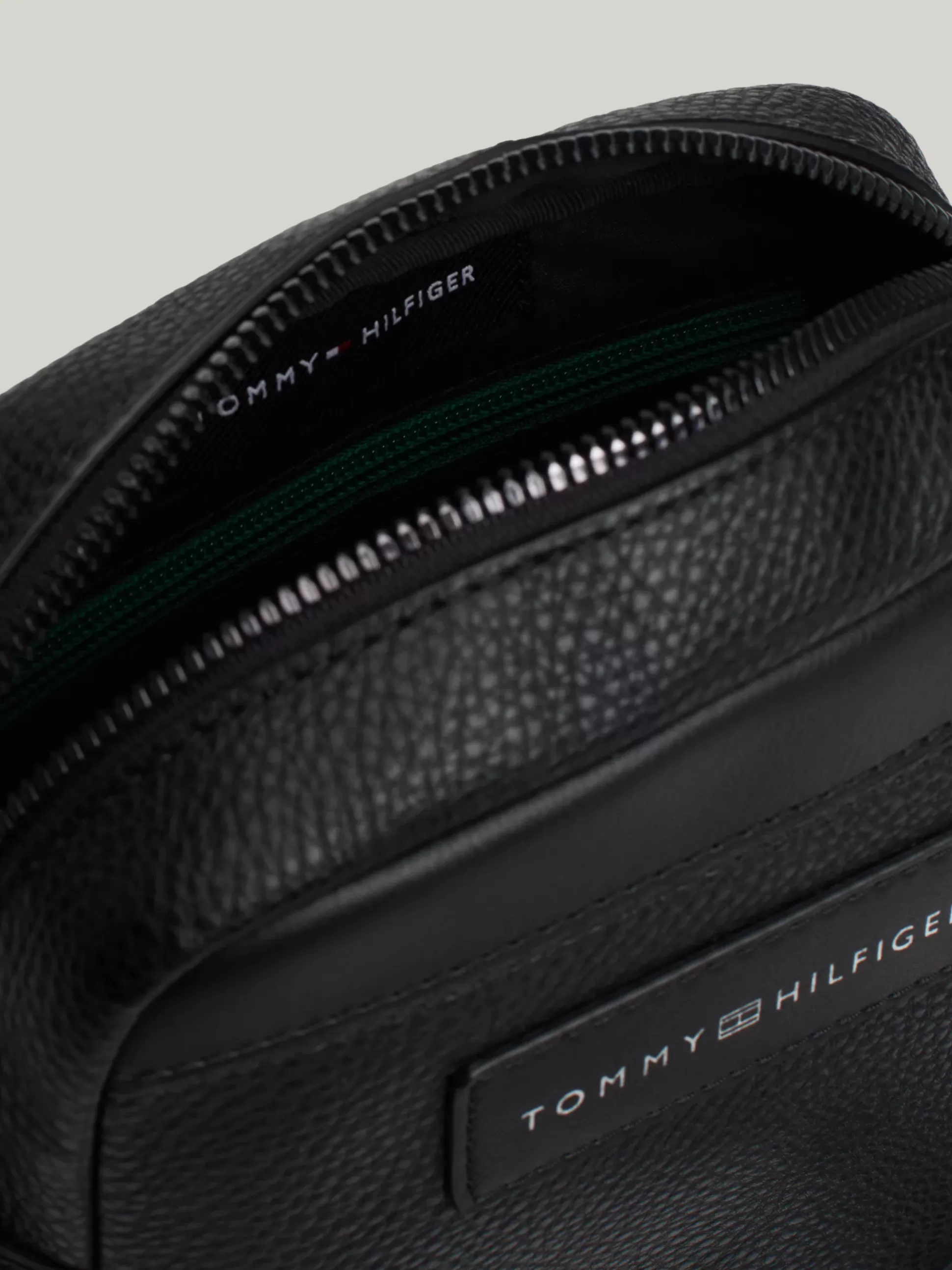 Tommy Hilfiger Torebki Na Pasku^Torba Na Ramię Typu Reporter TH Business