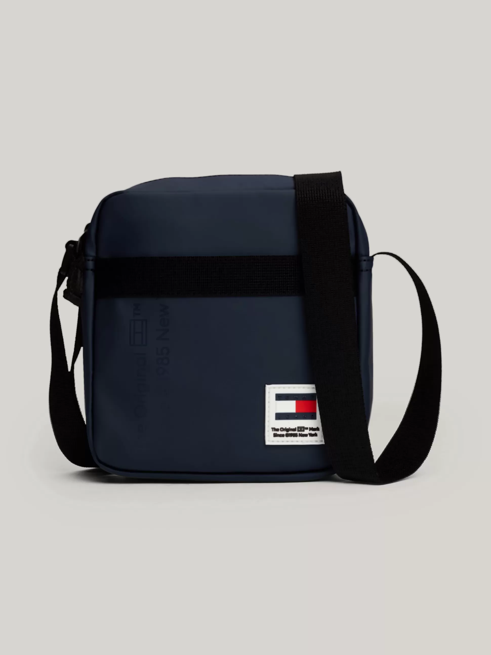 Tommy Hilfiger Torebki Na Pasku^Torba Reporterska Essential Z Logo