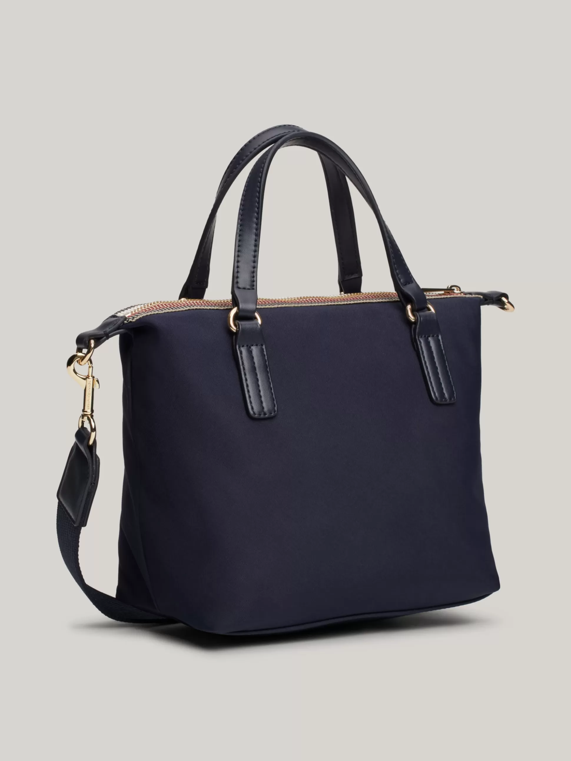 Tommy Hilfiger Torebki Tote^Torba Typu Tote Z Sygnowanym Zamkiem