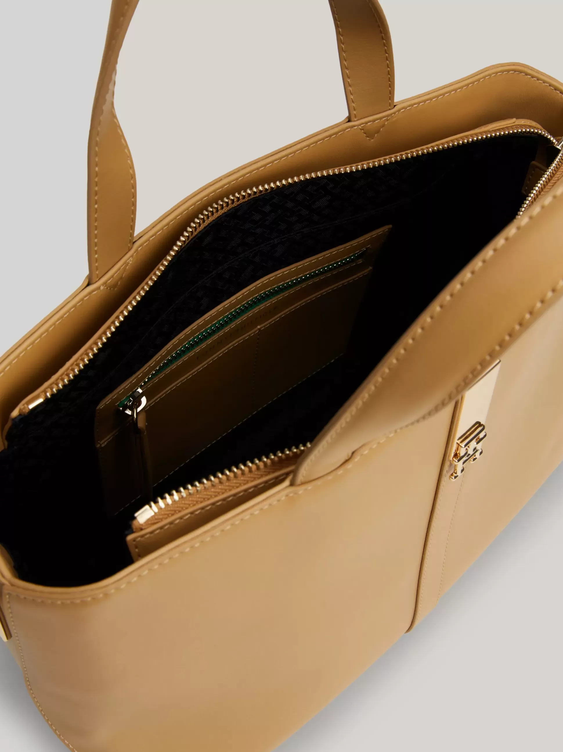 Tommy Hilfiger Torebki Tote^Torebka Na Pasku Heritage Z Plakietką