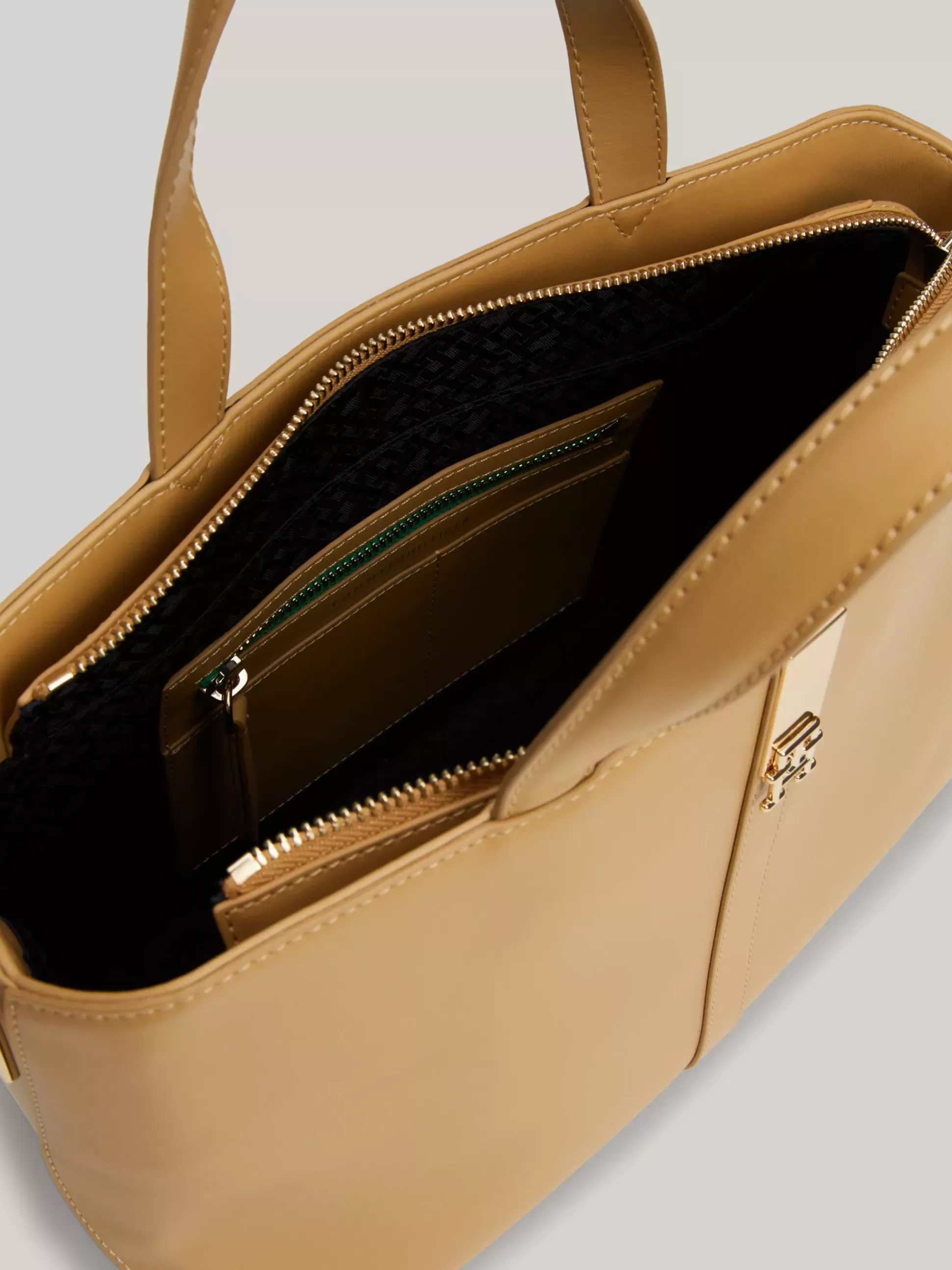 Tommy Hilfiger Torebki Tote^Torebka Na Pasku Heritage Z Plakietką