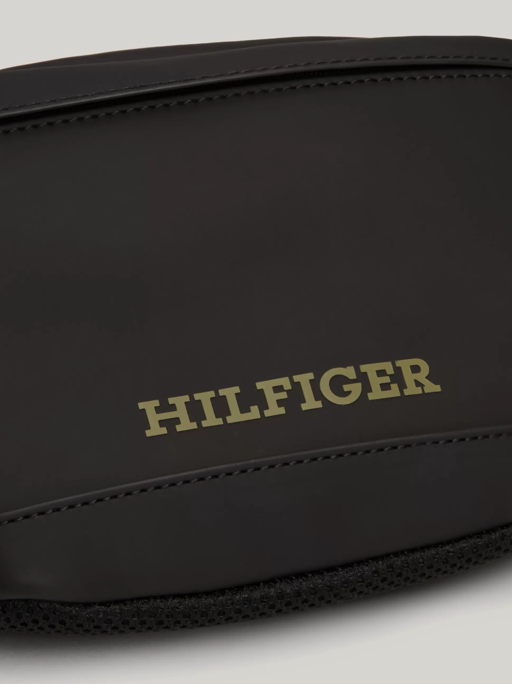 Tommy Hilfiger Torebki Na Pasku^Torebka Typu Nerka Z Blokami Kolorów