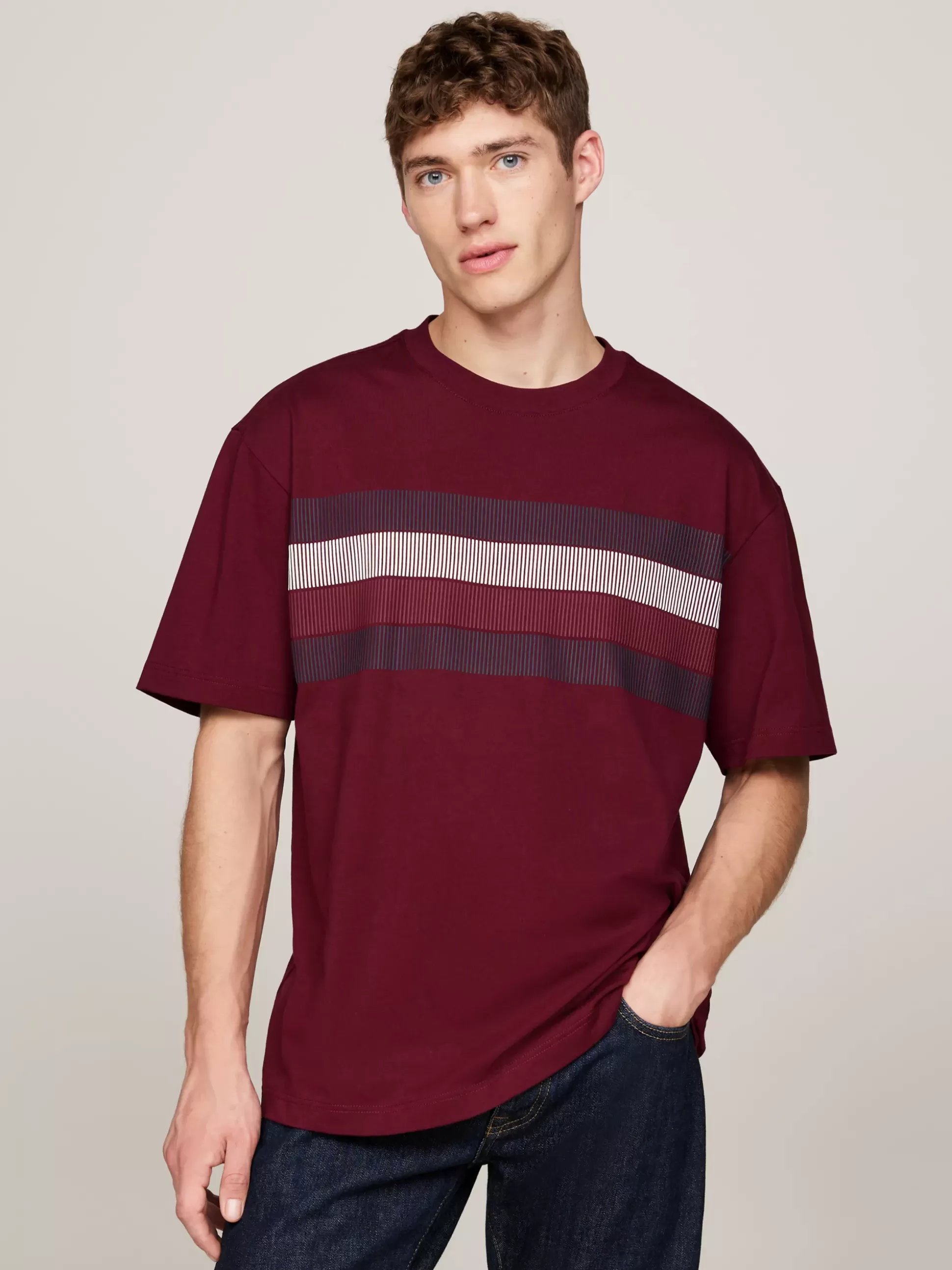 Tommy Hilfiger T-Shirty^T-shirt O Luźnym Kroju Z Cieniowaną Flagą