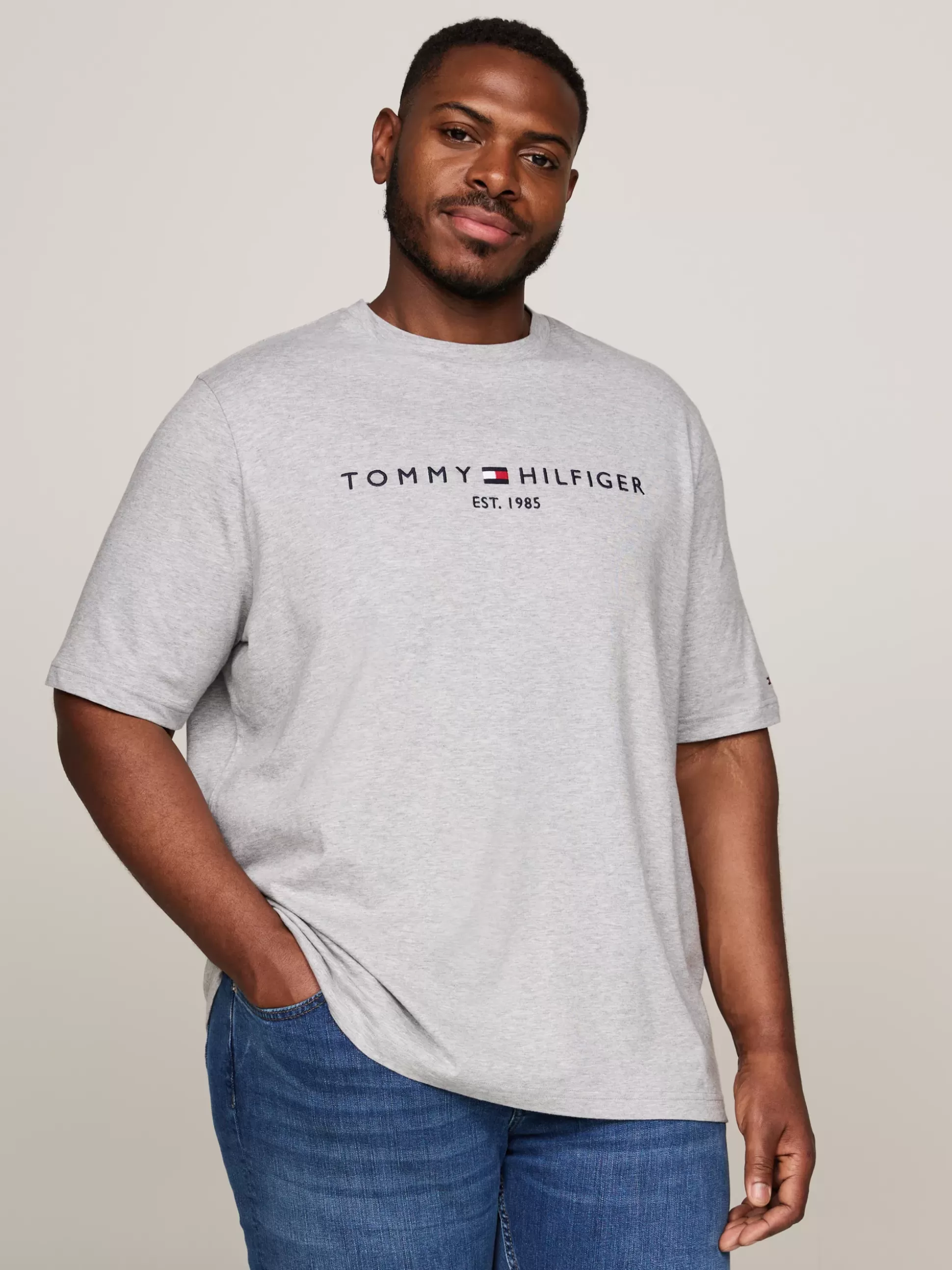 Tommy Hilfiger T-Shirty^T-shirt O Wąskim Kroju Plus Z Wyhaftowanym Logo