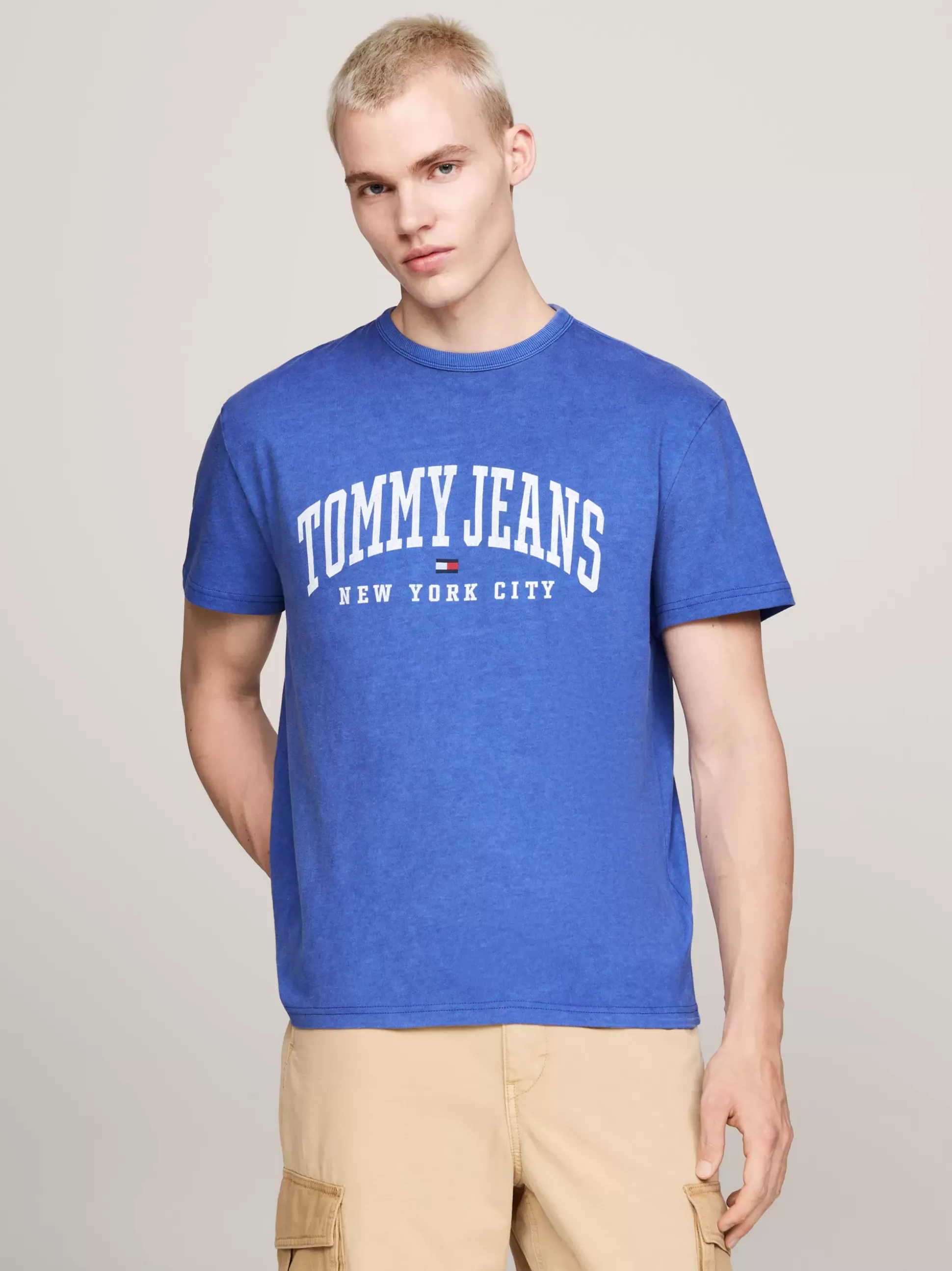 Tommy Hilfiger T-Shirty^T-shirt W Uczelnianym Stylu Z Efektem Sprania