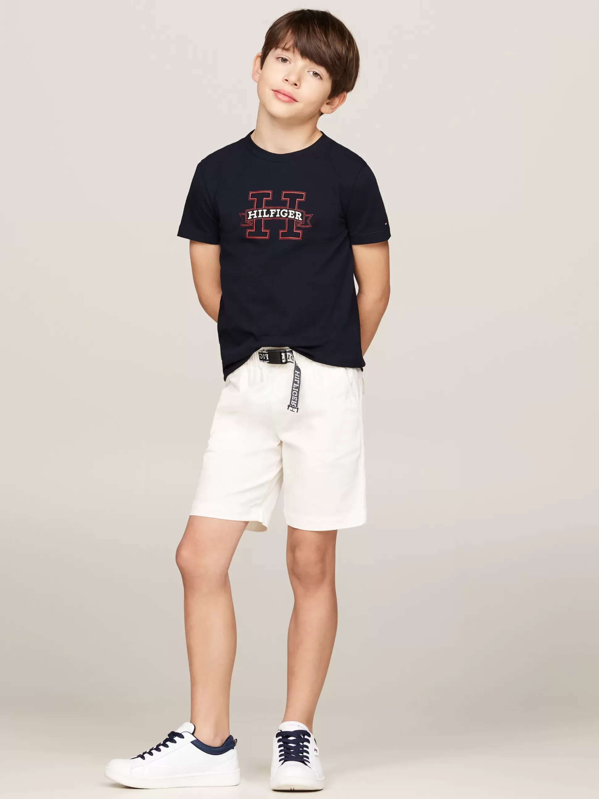 Dzieci Tommy Hilfiger T-Shirty I Koszulki Polo^T-shirt Z Logo Hilfiger Wykonanym Czcionką Monotypową