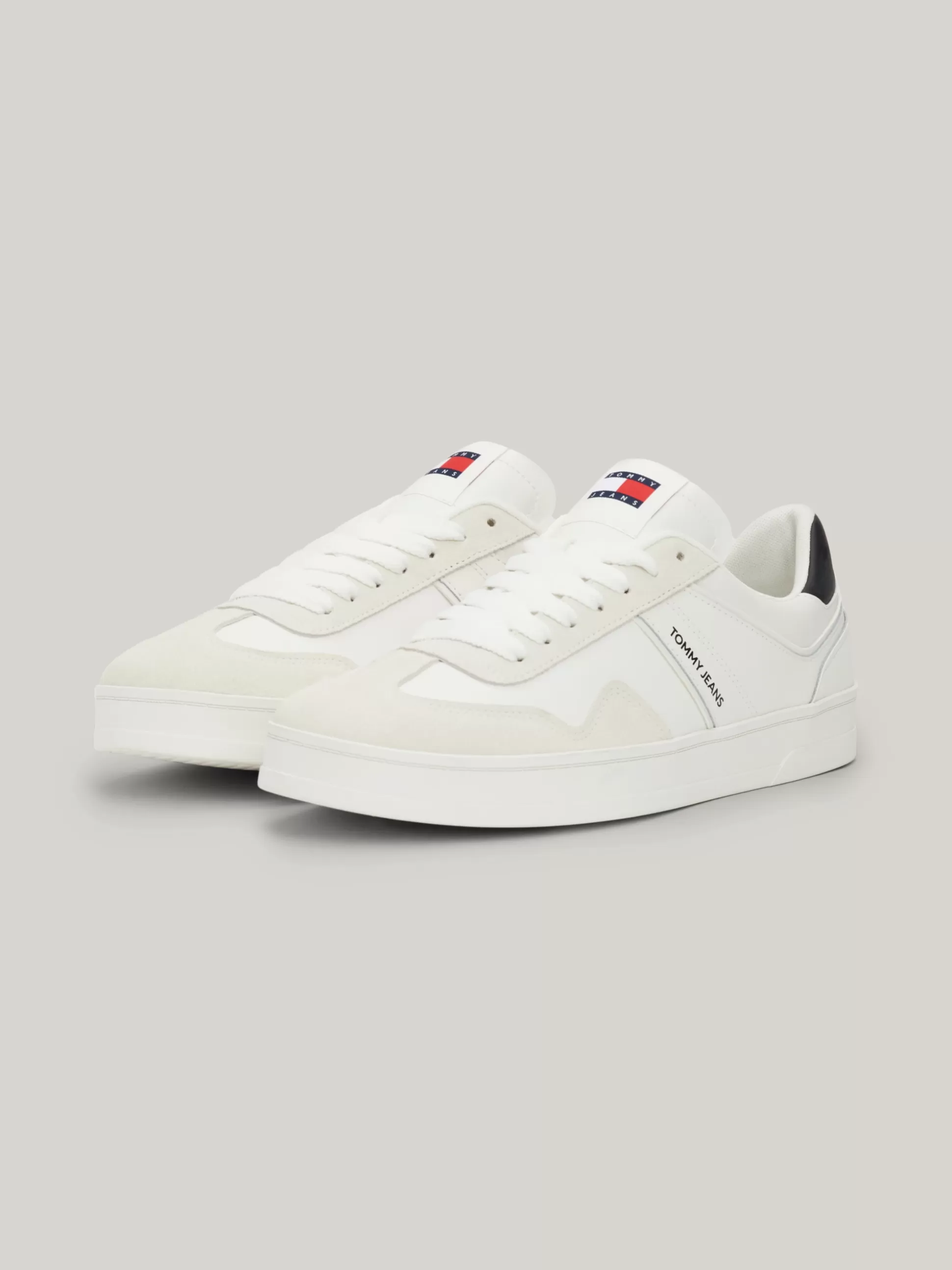 Tommy Hilfiger White Trainers | Sneakersy^Zamszowe Buty Sportowe Retro